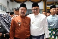 Walikota Alfin bersama Bupati Kerinci Monadi di Hari Jadi Jambi ke-69.