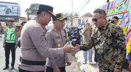 Wali Kota  Sungai Penuh Alfin menyambut Kapolres Kerinci AKBP Ramadhanil di Mapolres Kerinci.