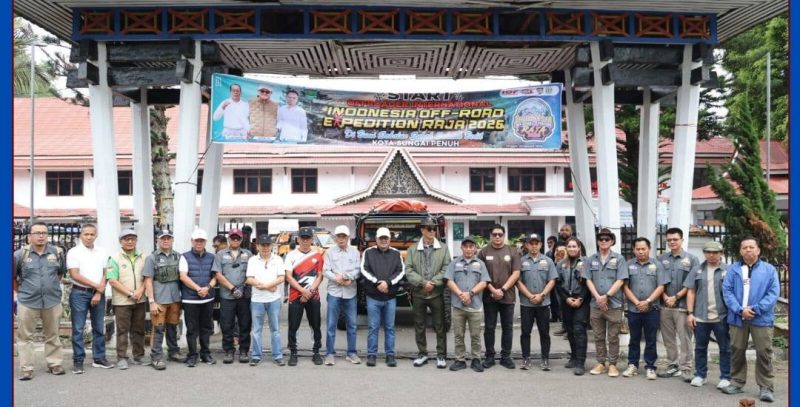 Wali Kota Alfin melepas Tim IOX Sungai Penuh ke Expedition Raja 2026.