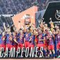 Para pemain Barcelona merayakan kemenangan atas Real Madrid di final Piala Super Spanyol di Jeddah, 11 Januari 2026. (AFP/Haitham Al-Shukairi)