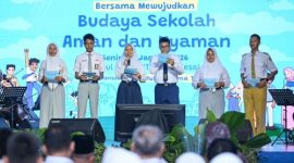 Menteri Pendidikan Dasar dan Menengah Abdul Mu’ti menjelaskan Permendikdasmen Nomor 6 Tahun 2026 tentang Budaya Sekolah Aman dan Nyaman di Banjarbaru, Senin (12/1/2026).