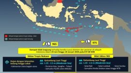 Peta pemantauan BMKG memperlihatkan Siklon Tropis Nokaen serta dua bibit siklon tropis yang memengaruhi cuaca di sejumlah wilayah Indonesia.