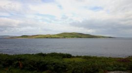 Nekat! YouTuber Masuk Pulau Terlarang yang Hilang. Foto: Mirror