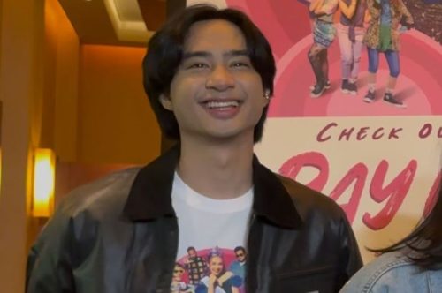 Aktor Devano tampil total memerankan Mail, seorang DJ Funkot dengan citra DJ Jamet, dalam film CAPER: Check Out Sekarang, Pay Later.