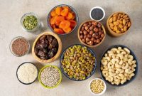 Berbagai jenis kacang-kacangan yang kaya nutrisi dan bermanfaat bagi kesehatan tubuh.