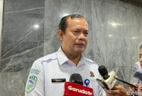 Kepala BMKG Teuku Faisal Fathani menjelaskan dampak siklon tropis Senyar dalam rapat kerja bersama Komisi V DPR di Kompleks Parlemen, Jakarta.