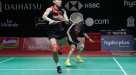 Pasangan ganda putra Indonesia, Raymond Indra/Nikolaus Joaquin, bersiap menghadapi laga semifinal Indonesia Masters 2026 di Istora Gelora Bung Karno, Jakarta.