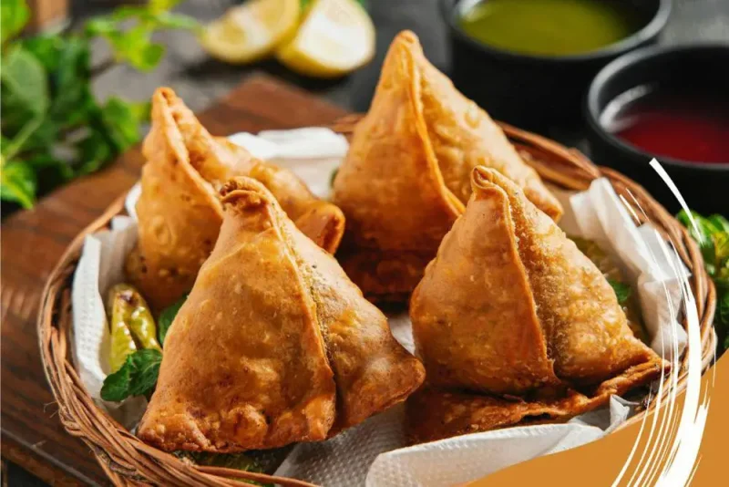 lustrasi gorengan samosa (pexels.com/Karthikeyan Anand)