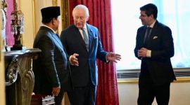 Presiden Prabowo Subianto bertemu Raja Inggris Charles III saat menghadiri Pertemuan Filantropi Konservasi Gajah Peusangan di Lancaster House, London.