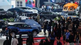 Pajak mobil baru pada 2026 mencapai sekitar 40 persen dari harga jual dan memengaruhi minat beli konsumen.