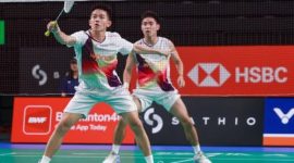 Raymond Indra/Nikolaus Joaquin tampil solid saat menghadapi pasangan Prancis pada babak pertama Indonesia Masters 2026 di Istora Senayan, Jakarta.
