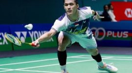 Jonatan Christie tampil fokus jelang laga pembuka India Open 2026.
