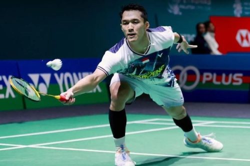Jonatan Christie tampil fokus jelang laga pembuka India Open 2026.