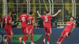 Para pemain Nottingham Forest, termasuk Igor Jesus, merayakan gol kemenangan saat menghadapi Fenerbahce di Liga Europa, Jumat (20/2/2026).