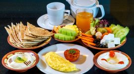 ilustrasi makanan sahur yang sehat(Shutterstock)