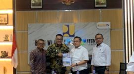 Walikota Alfin saat melakukan kunjungan kerja ke Kementerian PUPR untuk mendorong percepatan pembangunan infrastruktur di Sungai Penuh.
