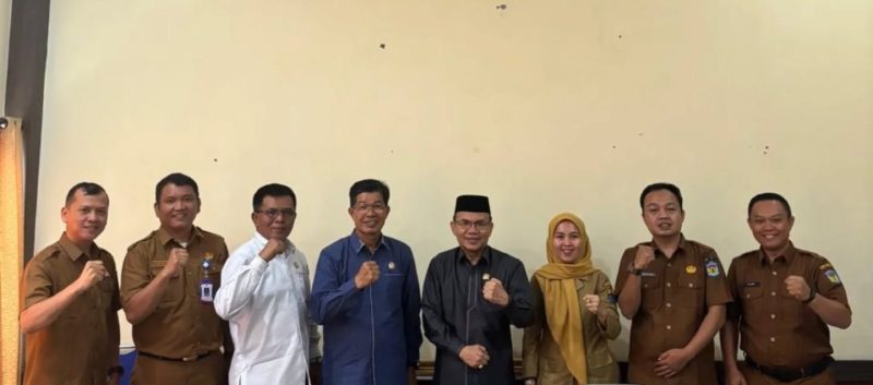 DPRD Sungai Penuh bahas rancangan peraturan bersama Biro Hukum.