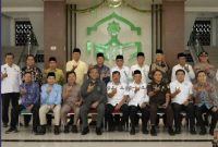 Wakil Wali Kota Azhar Hamzah saat menghadiri FGD implementasi PP Nomor 55 Tahun 2025 di Ruang Rapat Rektorat IAIN Sungai Penuh.