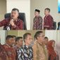 Bupati Kerinci, Monadi, memimpin Rapat Koordinasi Gerakan Indonesia ASRI di Ruang Pola Kantor Bupati, didampingi Sekretaris Daerah dan para kepala perangkat daerah.( foto Kerinci Satu)