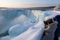 Air terjun Niagara membeku (Tangkapan layar/The News)