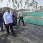 Menteri Imigrasi dan Pemasyarakatan Agus Andrianto bersama Komisi XIII DPR RI meninjau kolam budidaya ikan sidat di Nusakambangan, Cilacap, Jawa Tengah.