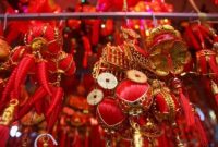 Foto: Pernak-pernik imlek yang dijual di kawasan Pecinaan Golodok, Jakarta, Senin (26/1/2026). (CNBC Indonesia/Faisal Rahman)