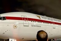 Pesawat Garuda Indonesia PK-GIF yang membawa Presiden Prabowo Subianto tiba di Pangkalan Udara Angkatan Udara Kerajaan Yordania Marka, Kota Amman, Yordania, Selasa (24/2/2026)