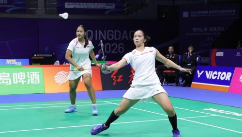 Pemain Timnas Bulutangkis Putri Indonesia bertanding melawan Jepang pada laga Grup X Badminton Asia Team Championships 2026 di Qingdao, China.