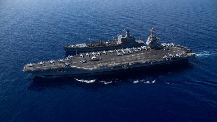 Kapal induk Amerika Serikat USS Gerald R. Ford (Foto: VIA REUTERS/U.S. NAVAL FORCES CENTRAL COMMAN)