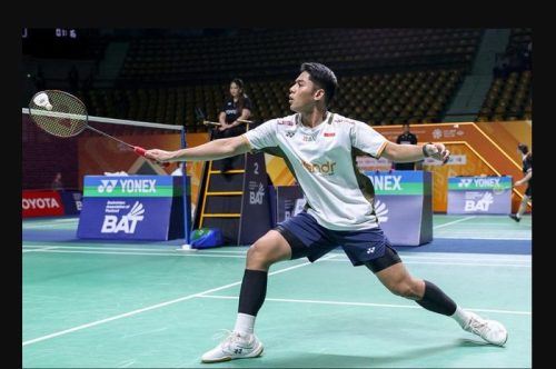 Moh Zaki Ubaidillah sukses menjuarai Thailand Masters 2026 setelah mengalahkan wakil tuan rumah Panitchaphon Teeraratsakul di partai final.