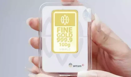 Emas batangan Antam terbaru dengan harga fluktuatif Maret 2026