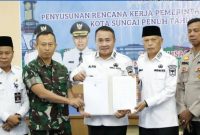 Wali Kota Alfin membuka Musrenbang RKPD 2027 di Aula Kantor Wali Kota Sungai Penu