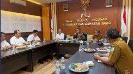 Walikota Sungai Penuh, Alfin, saat bertemu Kepala BPBPK Jambi membahas percepatan pembangunan infrastruktur dan pengelolaan lingkungan, Senin (30/03/2026)