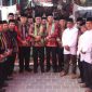 Wali Kota Sungai Penuh, Alfin, S.H., bersama Wakil Wali Kota Azhar Hamzah disambut hangat warga saat menghadiri Halal Bihalal di Luhah Rio Singaro, Pondok Tinggi, Kamis (26/3).