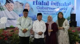 Wali Kota Sungai Penuh Alfin bersama rombongan menghadiri kegiatan halal bihalal yang digelar Gubernur Jambi Al Haris di kediamannya di Bangko, Kabupaten Merangin, Senin (23/3/2026).