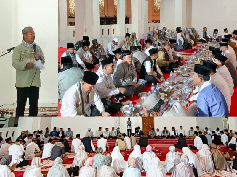 Bupati Kerinci Monadi memberikan sambutan saat menutup Safari Ramadhan 2026 di Islamic Center, sekaligus menekankan pentingnya lingkungan bersih dan kesejahteraan masyarakat.