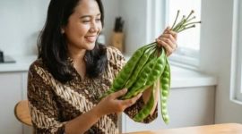 Petai mentah dikenal kaya nutrisi dan bermanfaat untuk kesehatan tubuh