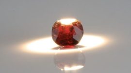 Foto: Batu Painite. (Tangkapan Layar Crytal Treasure)