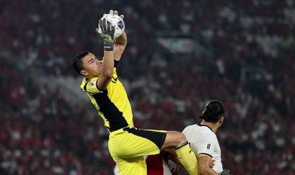 Emil Audero melakukan penyelamatan penting saat Indonesia menghadapi China di pertandingan internasional.