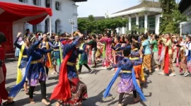 Penari Ronggeng Gunung menampilkan tarian tradisional Sunda ( foto ist)