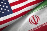 Foto: Ilustrasi bendera Amerika Serikat dan Iran. (iStockphoto/studiocasper)