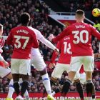Momen gol Maxence Lacroix. (Foto: PA Images via Getty Images/Martin Rickett - PA Images)