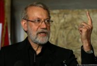 Akun resmi Ali Larijani mengunggah catatan tulisan tangan sebagai penghormatan kepada pelaut Iran di tengah klaim Israel tentang kematiannya.