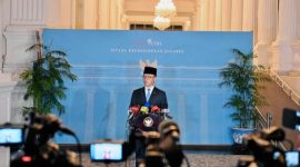 Menteri Luar Negeri RI, Sugiono, memberikan keterangan kepada wartawan terkait rencana evakuasi 15 WNI dari Iran di tengah eskalasi konflik Timur Tengah.