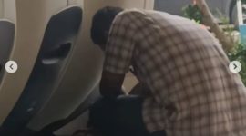 Penjaga kursi pijat di stasiun Gubeng Surabaya menangis dituduh mencuri gelang emas milik ibu-ibu (tangkapan layar)