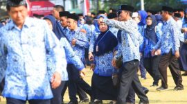 Bupati Bandung Dadang Supriatna menyambut terbitnya SE Mendikdasmen Nomor 6 Tahun 2026 yang memperbolehkan dana BOSP digunakan untuk membayar honor guru dan tenaga kependidikan PPPK paruh waktu.