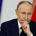 Putin bahas serangan Israel-AS ke Iran dalam rapat Dewan Keamanan Rusia.(REUTERS/Evgenia Novozhenina)