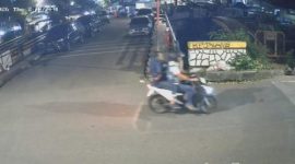 Tangkapan layar CCTV menunjukkan dugaan pelaku penyiraman air keras terhadap aktivis KontraS di Jakarta Pusat, Kamis (12/3/2026) pukul 23.37 WIB. (foto ist)