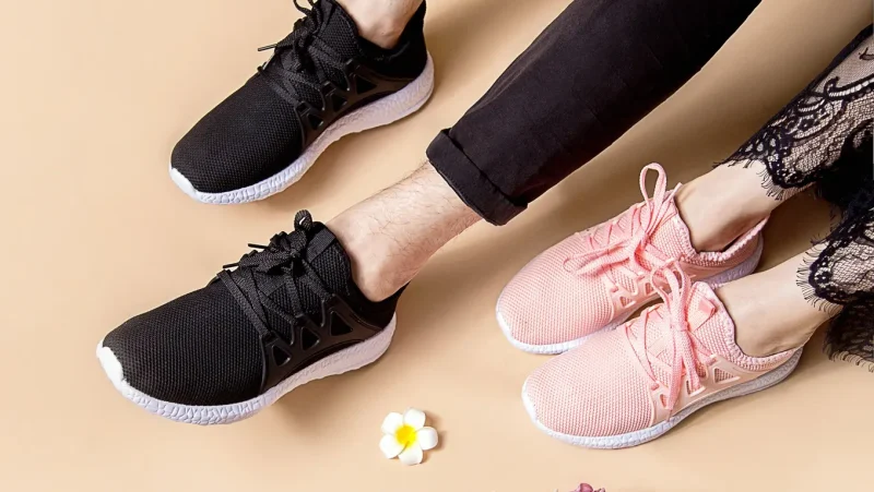 ilustrasi sepatu/Photo by Bella Zhong from Pexels