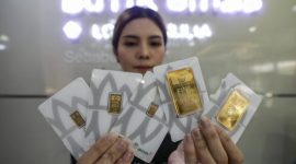 Pegadaian menurunkan harga emas Antam pada Kamis, 23 April 2026, dengan harga 1 gram Rp2.944.000.